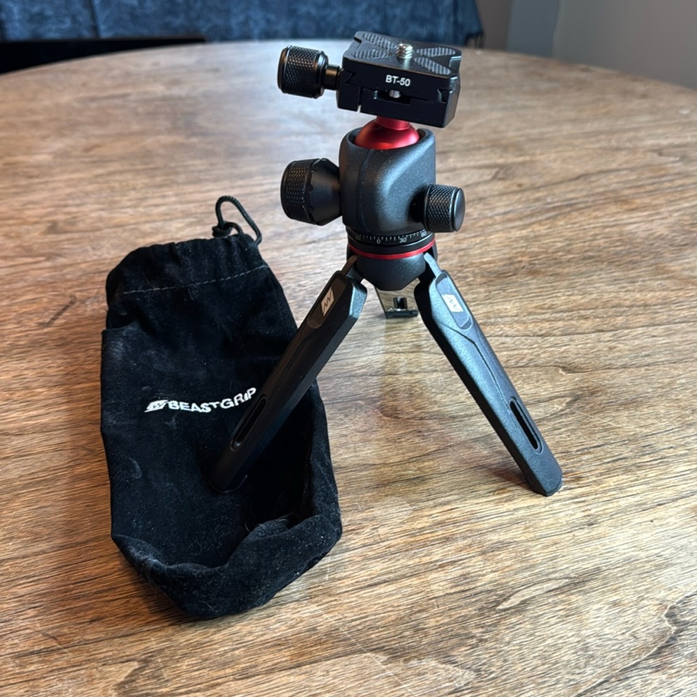 Beastgrip Mini Tripod BT-50  ✨NWOT UNBOXED✨